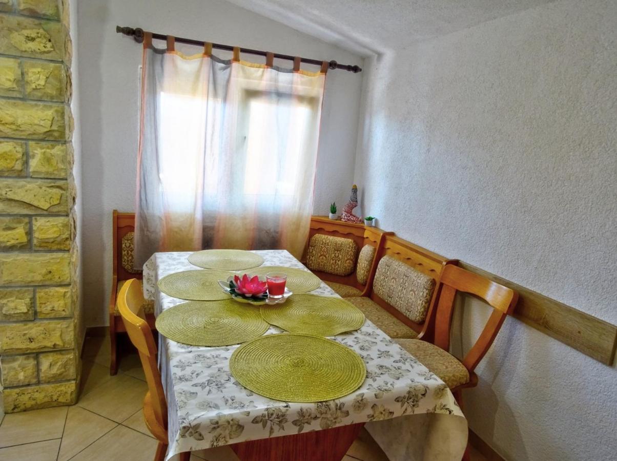 Apartment Daca Вир Екстериор снимка